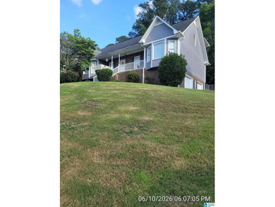 Are you looking for a spacious and flexible layout perfect for - photo 2