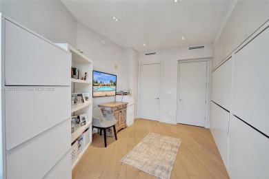 Luxurious and professionally decorated 2 bedroom/2 bathroom unit