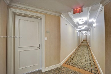 Luxurious and professionally decorated 2 bedroom/2 bathroom unit