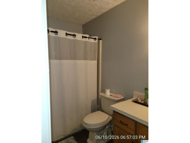 Are you looking for a spacious and flexible layout perfect for - photo 7