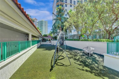 Luxurious and professionally decorated 2 bedroom/2 bathroom unit