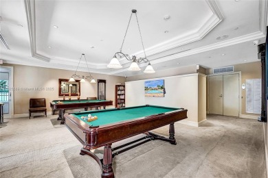 Luxurious and professionally decorated 2 bedroom/2 bathroom unit