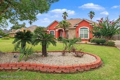 Beautiful home in the desirable Riverwalk Subdivision featuring - photo 2