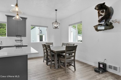 Your Priest Lake getaway awaits! Built just six years ago, this - photo 14