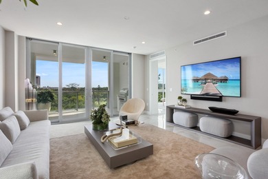 NEW FOUR BEDROOM PLUS DEN, HALF-FLOOR RESIDENCE IN THE HEART OF