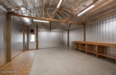 Your Priest Lake getaway awaits! Built just six years ago, this - photo 26