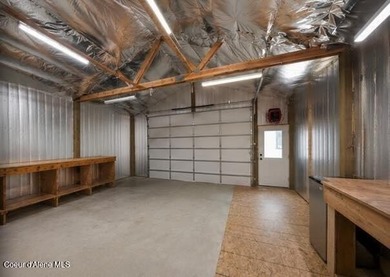 Your Priest Lake getaway awaits! Built just six years ago, this - photo 28