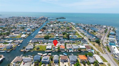 Live the Florida Lifestyle in this Fully Updated waterfront Pool - photo 33