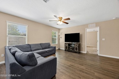 Well-maintained 3-bedroom, 2-bath home built in 2018, offering 1 - photo 6