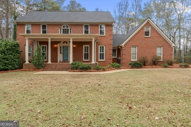 Castle Lake Home For Sale in Tyrone Georgia