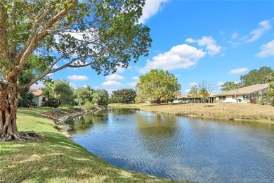 This 3 bedroom home has two full bathrooms and is very well - photo 2