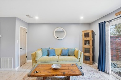 Enjoy low-maintenance living in this beautifully updated condo - photo 3