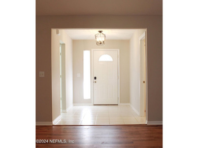 PRICED TO SELL on this immaculate & move-in ready home. Several - photo 8