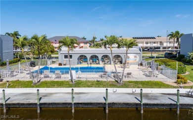 Cape Coral Lakes Area Condo For Sale in Cape Coral Florida
