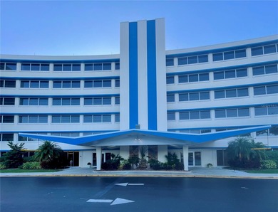 (private lake, pond, creek) Condo For Sale in Daytona Beach Florida