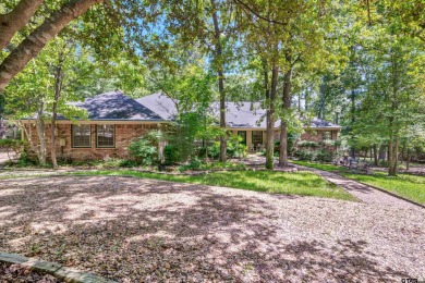 Holly Lake Ranch / Lake Greenbriar Home For Sale in Holly Lake Ranch Texas