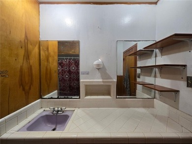 Step into a piece of Corpus Christi history with this spacious - photo 12