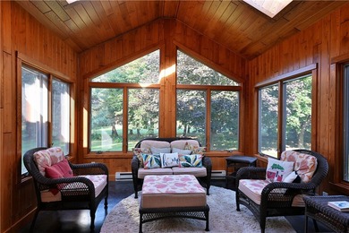 High quality craftmanship and custom design highlight this - photo 20
