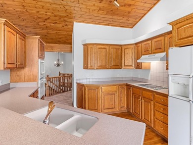Exceptional mountain residence in desirable Stanley Heights - photo 21