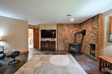 High quality craftmanship and custom design highlight this - photo 38