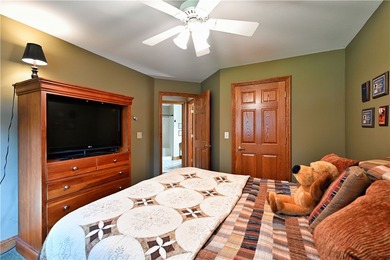 High quality craftmanship and custom design highlight this - photo 39
