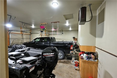 High quality craftmanship and custom design highlight this - photo 46