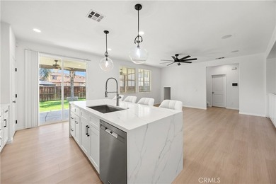 Welcome to the highly sought-after Menifee Lakes community in - photo 9