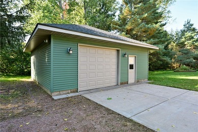 High quality craftmanship and custom design highlight this - photo 52