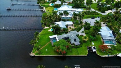 Experience an extraordinary waterfront lifestyle from one of - photo 4