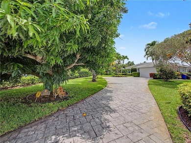 Experience an extraordinary waterfront lifestyle from one of - photo 8