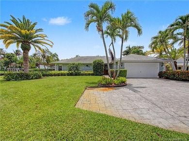 Experience an extraordinary waterfront lifestyle from one of - photo 9
