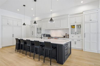 Presenting an extraordinary estate within the exclusive gated - photo 11