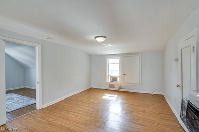 This maintained triplex is conveniently located just minutes - photo 18
