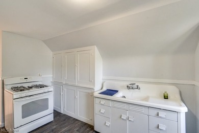 This maintained triplex is conveniently located just minutes - photo 21