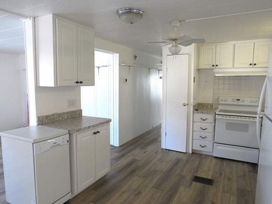Additional listing photo 4