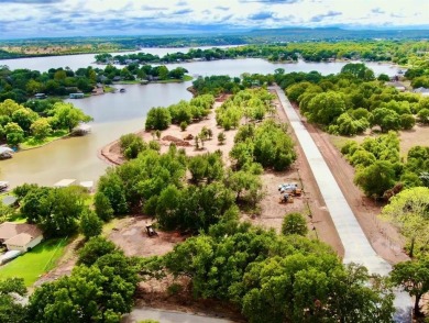 Lake Granbury Lot For Sale in Granbury Texas