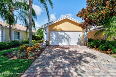 Lake Townhome/Townhouse For Sale in Vero Beach, Florida