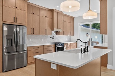 Like-new without the wait! This beautifully renovated Bella - photo 9