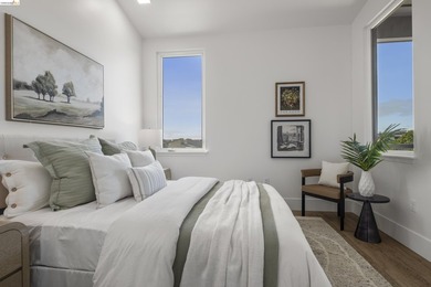 TOP FLOOR Stunning two bedroom and two bathroom Brand-New