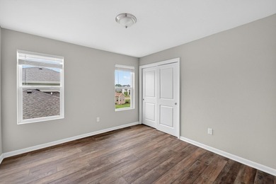 Welcome home to this beautiful, meticulously maintained - photo 18