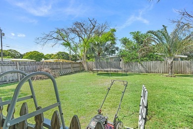 Charming and full of potential, this well-maintained 2-bedroom - photo 20