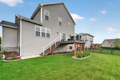 Welcome home to this beautiful, meticulously maintained - photo 27