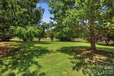 This meticulously maintained home on the 13th hole of Lake - photo 45