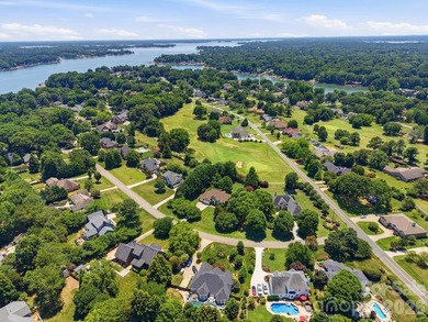 This meticulously maintained home on the 13th hole of Lake - photo 47