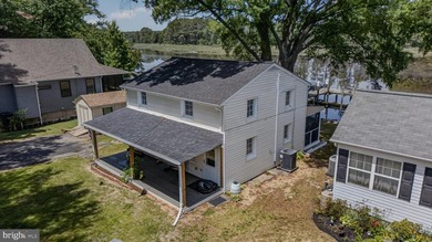 Welcome to your own waterfront escape! This beautifully - photo 4