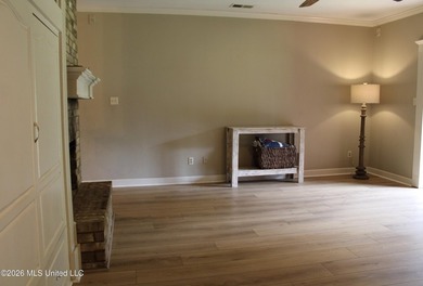 Located in South DeSoto Estates on 1.52 acres in the - photo 6