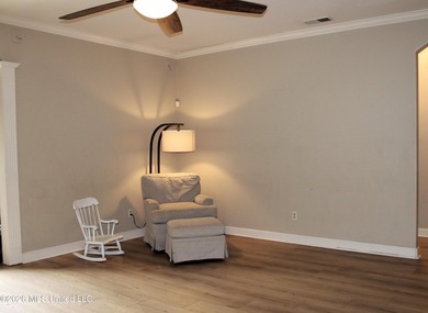 Located in South DeSoto Estates on 1.52 acres in the - photo 7