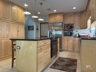 Welcome to this beautifully maintained 4-bedroom, 3-bath home - photo 13