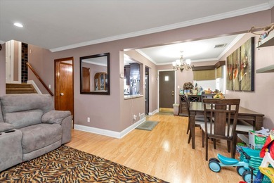 Welcome to this three-bedroom, two-bath split-level home - photo 3
