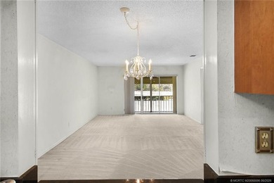 Beautiful 2 Bed/2 Bath with 1,370 Sq Ft of Living Space. Kitchen - photo 14
